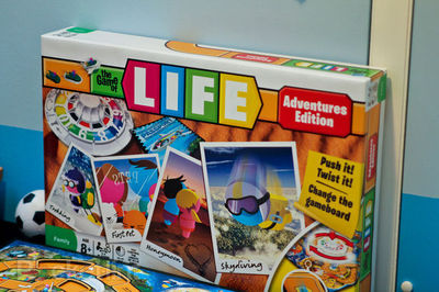 Thumbnail image for hasbro-game-of-life-revamped-4.jpg